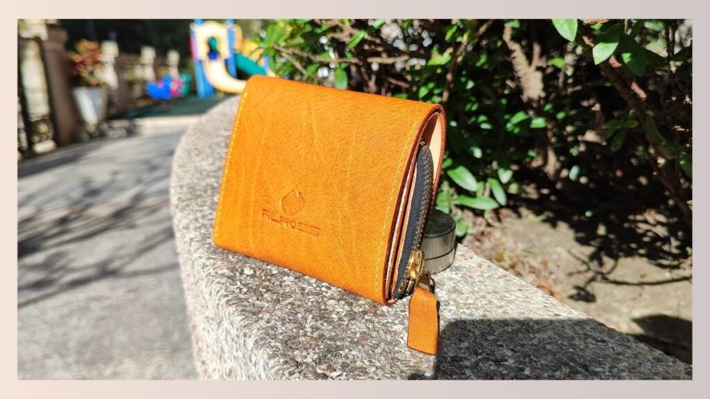 short wallet